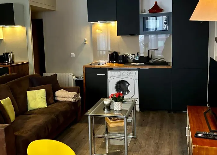 Charming Apartment For 4 People 1 Baby In The Heart Of Paris