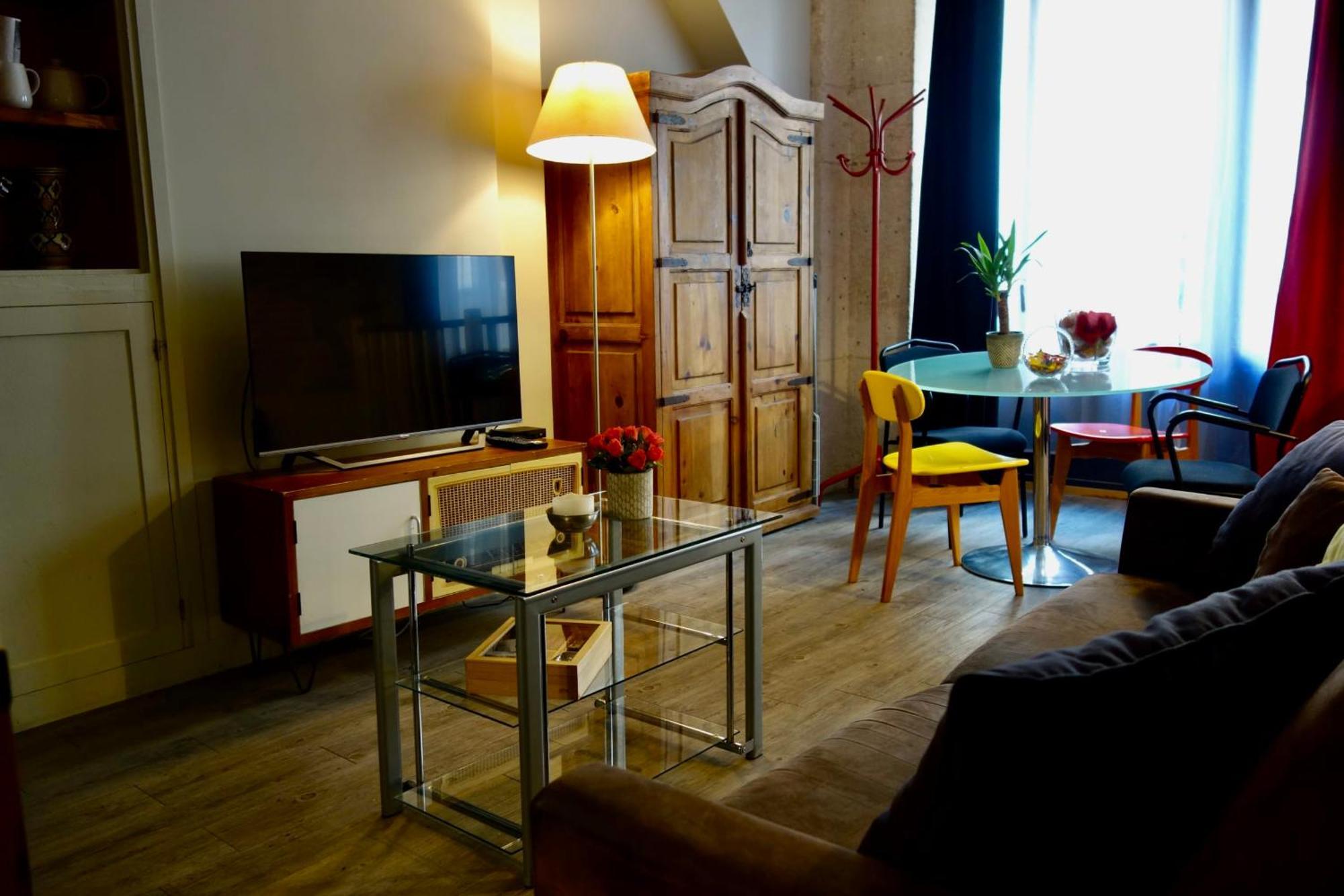 Charming For 4 People 1 Baby In The Heart Of Parijs